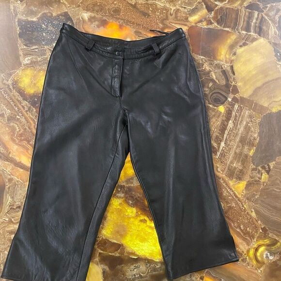 Hannah 100% leather bike shorts, size 6 - Picture 1 of 7